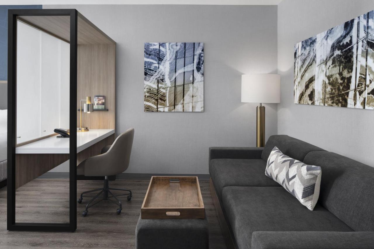 Springhill Suites By Marriott Tuckahoe  Exterior photo